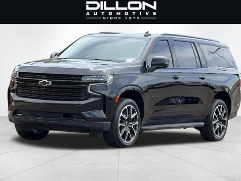 Used 2022 Chevrolet Suburban RST w/ Sport Performance Package AWD/4WD image 8