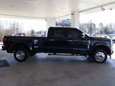 Used 2025 Ford F450 Lariat w/ Chrome Package image 7