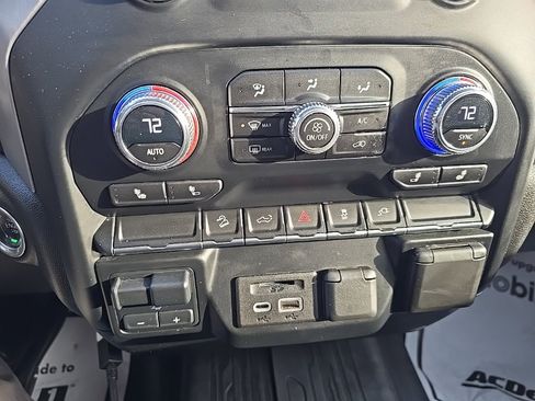 Used 2022 GMC Sierra 2500 SLE w/ SLE Value Package; image 29