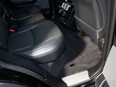 Used 2019 Land Rover Range Rover HSE image 38