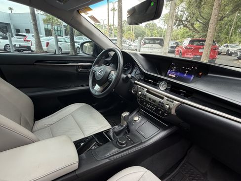 Used 2016 Lexus ES 350 FWD image 47