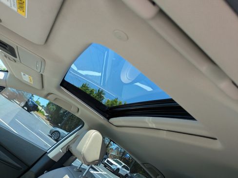 Certified 2025 Honda Accord EX-L image 26