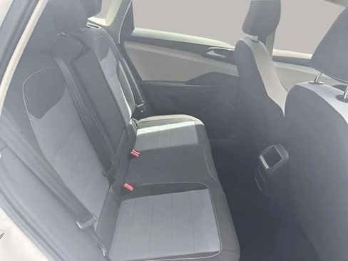 Certified 2025 Volkswagen Taos S FWD image 19