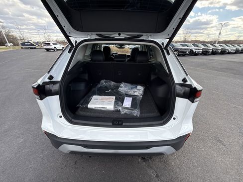 New 2026 Volkswagen Tiguan SE image 22