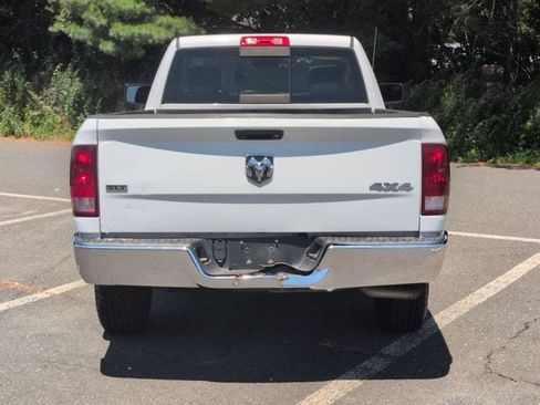 Used 2018 RAM 1500 Classic SLT AWD/4WD image 7