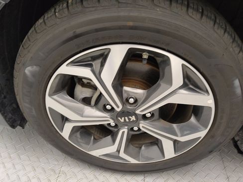 Used 2021 Kia Forte LXS FWD image 31