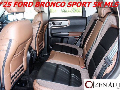 Used 2025 Ford Bronco Sport Outer Banks w/ Outer Banks Tech Package+ AWD/4WD image 21