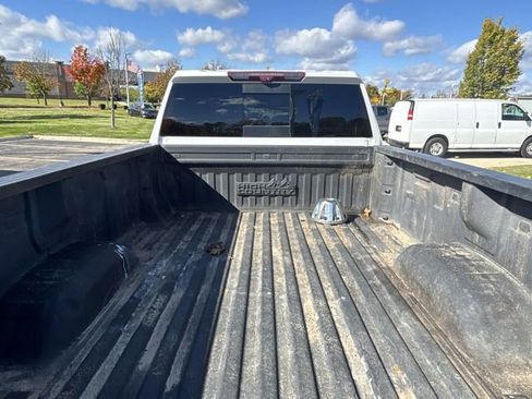 Used 2022 Chevrolet Silverado 3500 High Country w/ Technology Package image 24