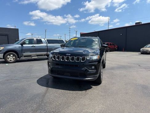 Used 2024 Jeep Compass Latitude AWD/4WD image 24