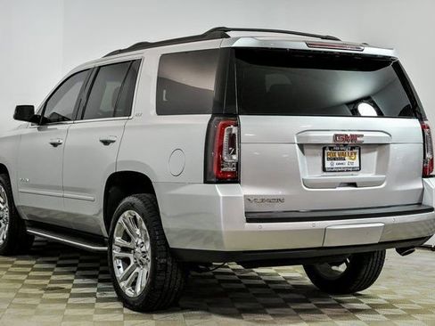Used 2020 GMC Yukon SLT w/ Premium Edition image 5