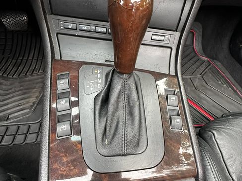 Used 2006 BMW 330Ci Convertible image 39