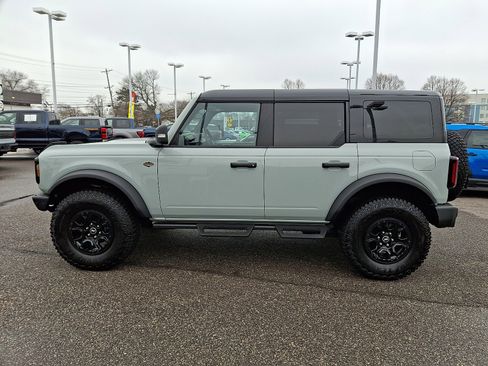 Used 2024 Ford Bronco Wildtrak image 6