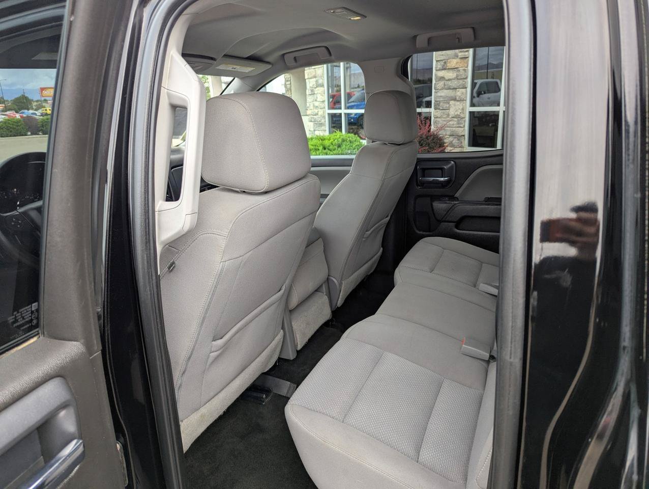Used 2018 Chevrolet Silverado 1500 Custom w/ Custom Convenience Package AWD/4WD image 19