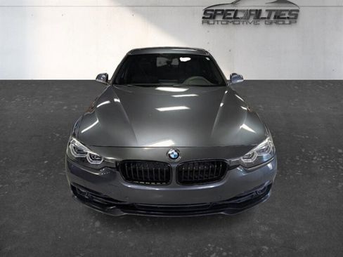 Used 2018 BMW 330i Sedan w/ Convenience Package RWD image 6