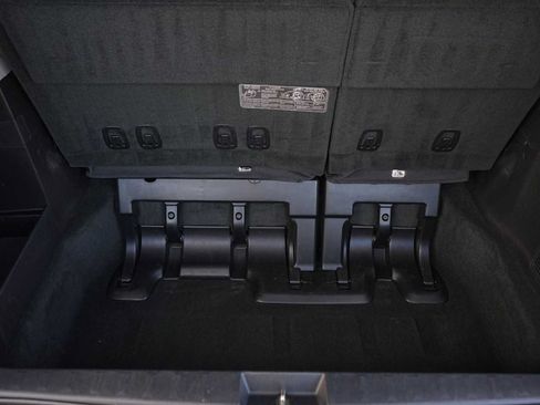 Used 2017 Toyota Sienna Limited Premium FWD image 27