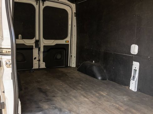 Used 2023 Ford Transit 250 Medium Roof w/ Load Area Protection Package RWD image 3