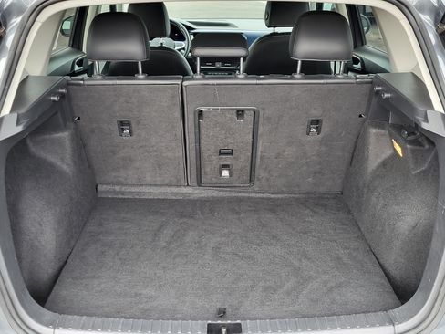 Used 2022 Volkswagen Taos SE w/ Panoramic Sunroof Package image 14