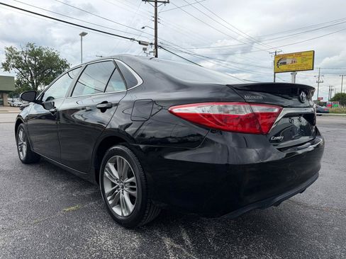 Used 2017 Toyota Camry SE FWD image 7