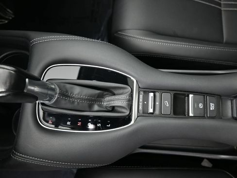 Certified 2023 Honda HR-V EX-L image 12