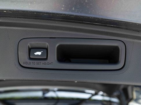 Used 2024 Honda CR-V EX-L image 45