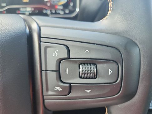 Used 2025 GMC Sierra 2500 AT4 w/ AT4 Premium Plus Package AWD/4WD image 28