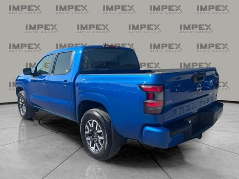 Used 2024 Nissan Frontier SL w/ Technology Package AWD/4WD image 3