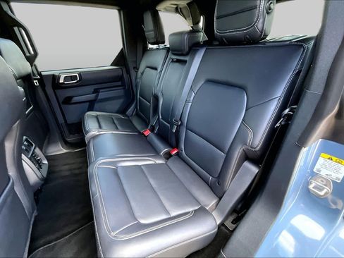 Certified 2025 Ford Bronco Outer Banks AWD/4WD image 21