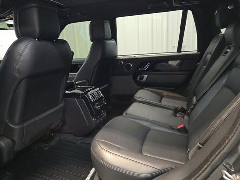 Used 2022 Land Rover Range Rover P525 Westminster Edition LWB image 10