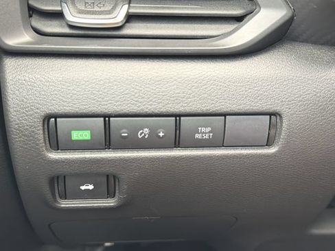 Used 2024 Nissan Sentra S FWD image 21