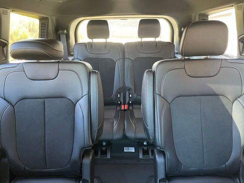 New 2025 Jeep Grand Cherokee L Altitude AWD/4WD image 17