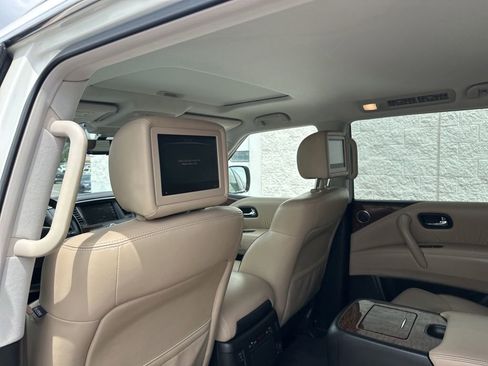 Used 2019 Nissan Armada Platinum w/ Captain's Chairs Package AWD/4WD image 8