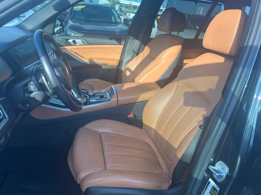 Used 2019 BMW X5 xDrive50i w/ Executive Package AWD/4WD image 13