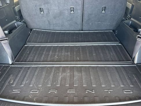 Certified 2025 Kia Sorento S image 20