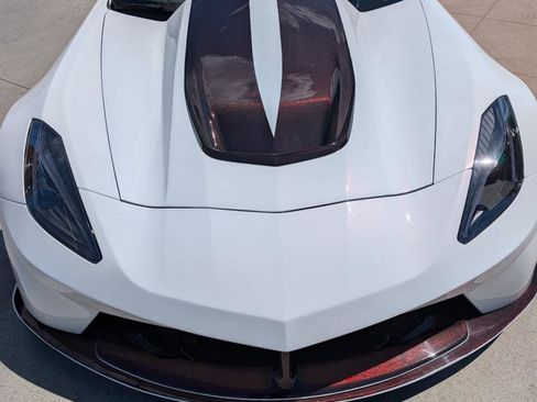 Used 2019 Chevrolet Corvette Stingray Coupe w/ Carbon Flash Badge Package RWD image 7