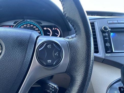 Used 2013 Toyota Venza XLE FWD image 23