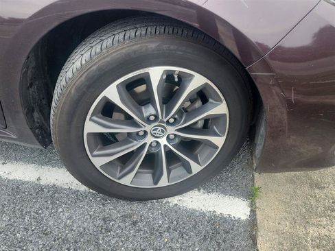 Used 2016 Toyota Avalon XLE Premium FWD image 10