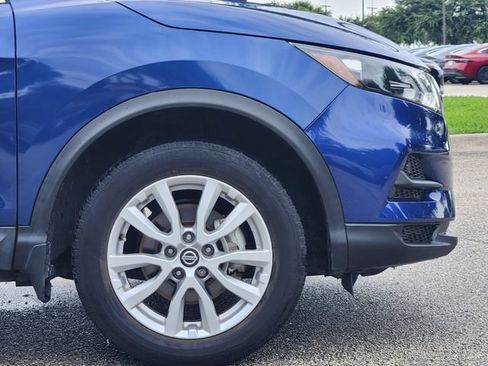 Used 2022 Nissan Rogue Sport S FWD image 9