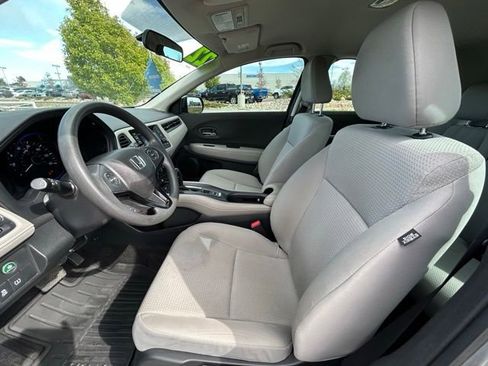Used 2022 Honda HR-V LX image 10