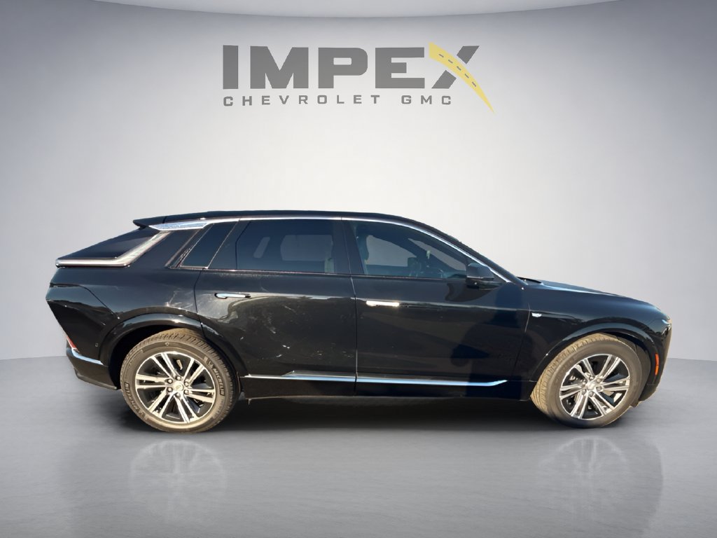 Used 2024 Cadillac Lyriq Luxury RWD image 6