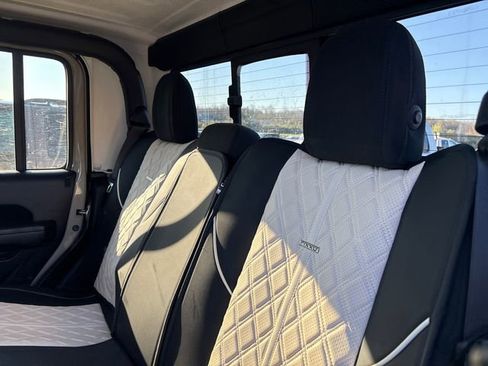 Used 2020 Jeep Gladiator Sport w/ Quick Order Package 24S image 10