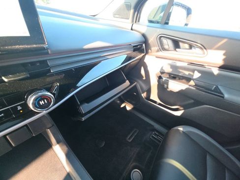 Used 2024 Honda Prologue Touring image 23