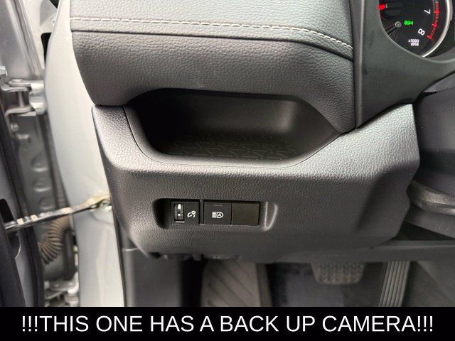 Used 2022 Toyota RAV4 XLE FWD image 24