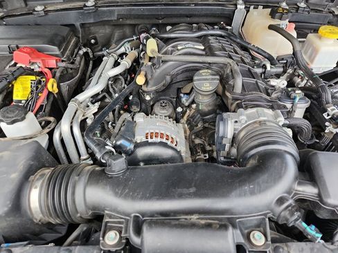 Used 2023 Jeep Gladiator Mojave w/ Cold Weather Group image 18