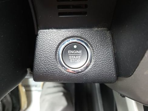 Used 2019 Ford F150 Lariat w/ Equipment Group 502A Luxury image 17