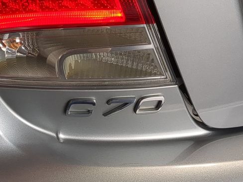 Used 2011 Volvo C70 T5 FWD image 16