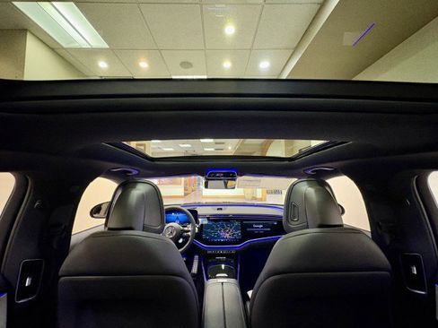 New 2026 Mercedes-Benz E 53 AMG e 4MATIC Sedan image 24