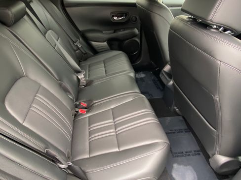 Certified 2026 Honda HR-V EX-L image 11