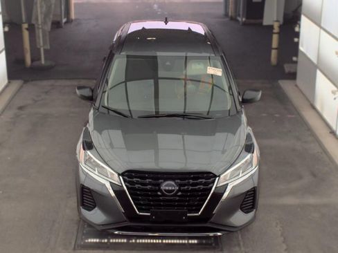 Used 2024 Nissan Kicks S FWD image 2