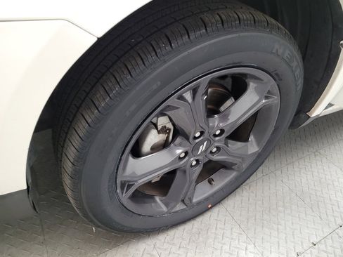 Used 2020 Dodge Journey Crossroad image 31