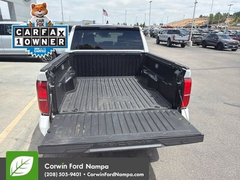 Used 2025 Toyota Tacoma SR5 AWD/4WD image 9